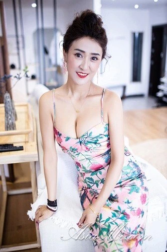 Rose Profile image 4